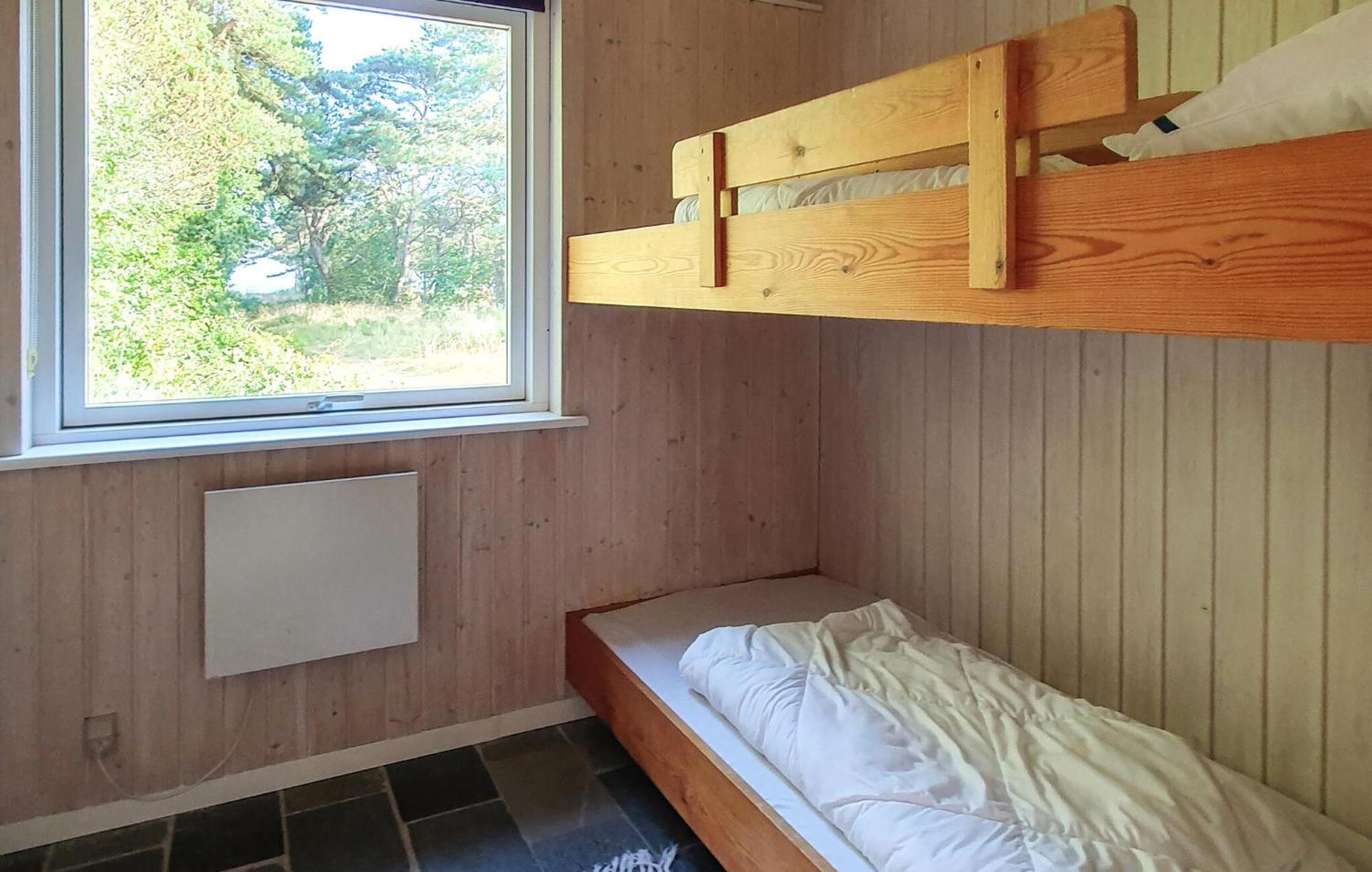 3 Bedroom Awesome Home In Neksø Eksteriør bilde