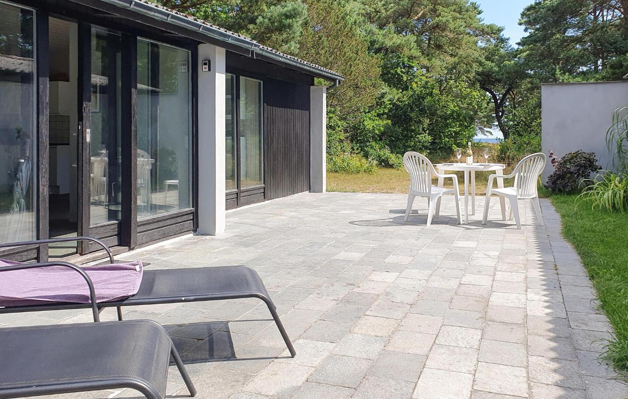 3 Bedroom Awesome Home In Neksø Eksteriør bilde
